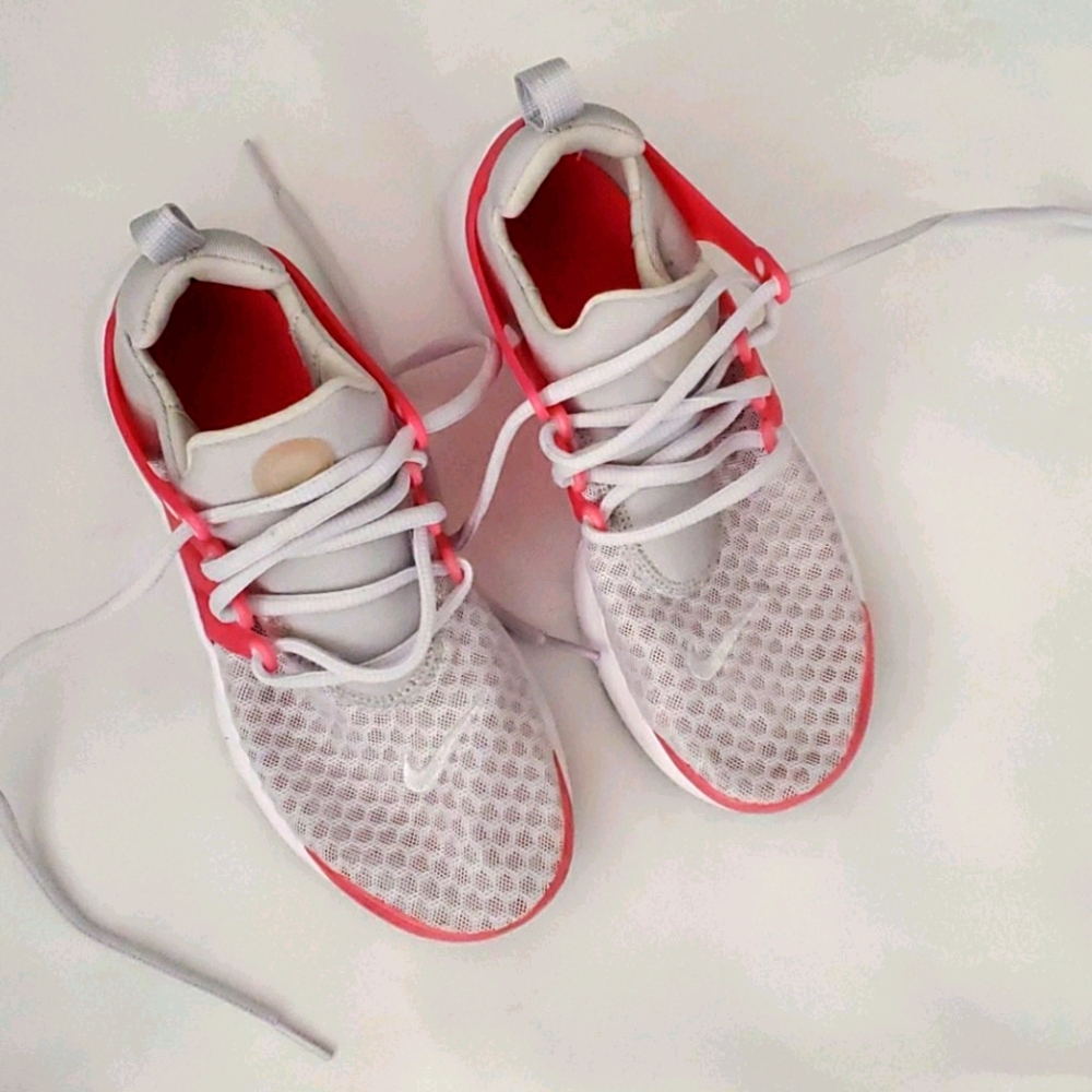 Nike girls sneakers